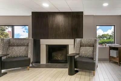 Photo 3 - Hampton Inn Richmond