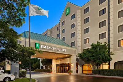 Photo 2 - Embassy Suites by Hilton Dallas Near the Galleria