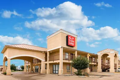 Photo 2 - Econo Lodge Hillsboro I-35