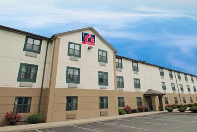Photo 2 - Studio 6 Corporate Extended Stay Buffalo Amherst NY