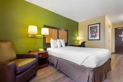 Photo 5 - Studio 6 Corporate Extended Stay Buffalo Amherst NY