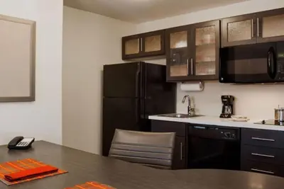 Photo 2 - MainStay Suites Southfield-Detroit