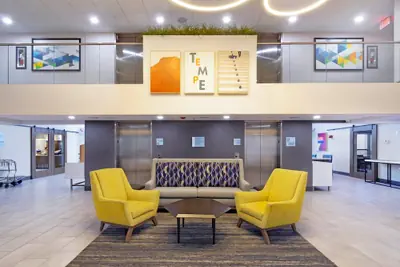 Photo 2 - Holiday Inn Express & Suites Phoenix - Tempe by IHG