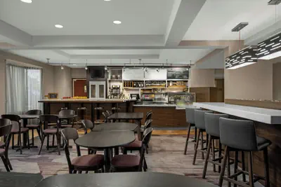 Photo 3 - Courtyard by Marriott Indianapolis Northwest