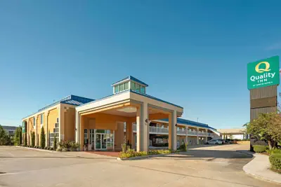 Photo 2 - Quality Inn Brookhaven