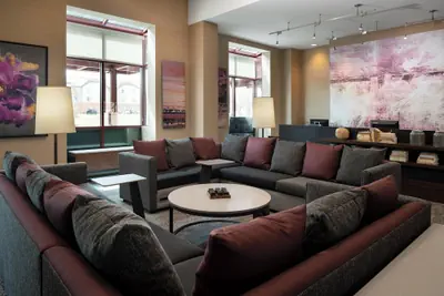 Photo 2 - Courtyard by Marriott Denver Airport
