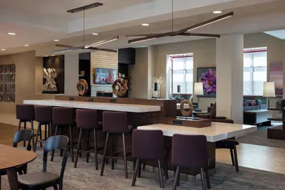 Photo 3 - Courtyard by Marriott Denver Airport