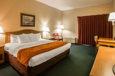 Photo 5 - Super 8 by Wyndham Cherokee