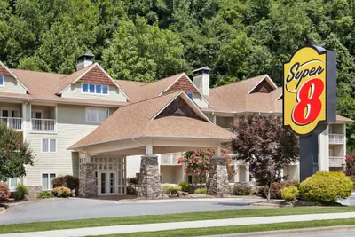 Photo 2 - Super 8 by Wyndham Cherokee