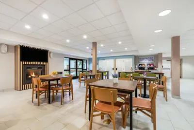 Photo 5 - Hampton Inn White River Junction