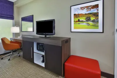 Photo 4 - Hampton Inn White River Junction