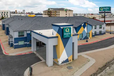 Photo 2 - Quality Inn Midland South