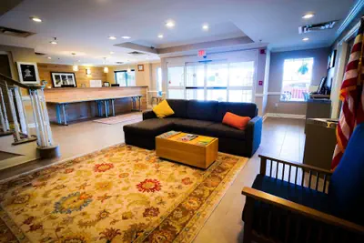 Photo 3 - Country Inn & Suites by Radisson, Burlington (Elon), NC