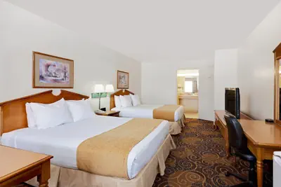 Photo 4 - Days Inn by Wyndham San Angelo