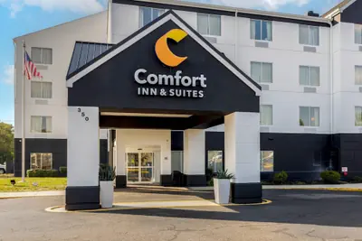 Photo 2 - Comfort Inn & Suites Mt. Laurel-Philadelphia