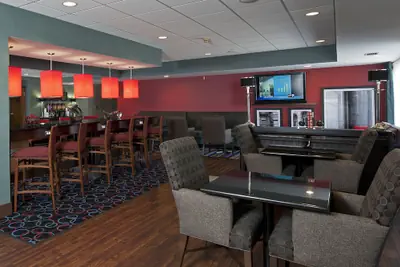 Photo 3 - Hampton Inn Grand Rapids-South