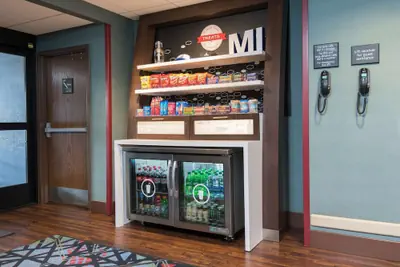 Photo 5 - Hampton Inn Grand Rapids-South