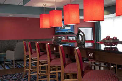Photo 2 - Hampton Inn Grand Rapids-South
