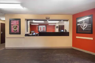 Photo 3 - Suburban Studios