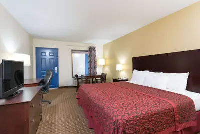 Photo 4 - Days Inn by Wyndham Reidsville
