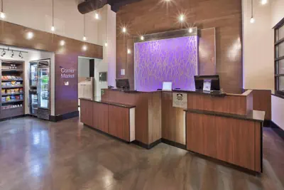 Photo 3 - Fairfield Inn & Suites by Marriott Milwaukee Downtown