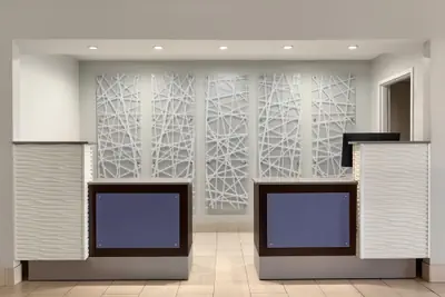 Photo 3 - La Quinta Inn & Suites by Wyndham Fairfield - Napa Valley