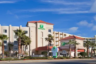 Photo 2 - Holiday Inn & Suites Daytona Beach on the Ocean by IHG