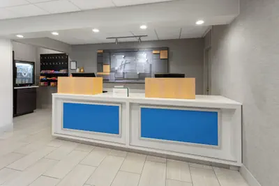 Photo 3 - Holiday Inn Express Hotel & Suites Acme-Traverse City by IHG