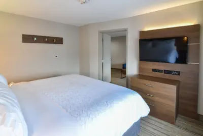 Photo 4 - Holiday Inn Express & Suites Indianapolis Northwest by IHG