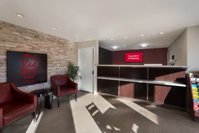 Photo 4 - Red Roof Inn Stockton