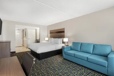 Photo 2 - Best Western Plus Chesapeake Bay-Norfolk