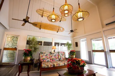 Photo 3 - Pacific Marina Inn Airport Hotel