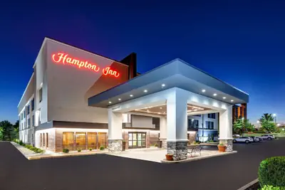 Photo 2 - Hampton Inn Cincinnati Airport - North