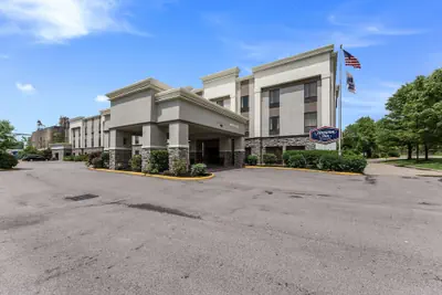 Photo 2 - Hampton Inn by Hilton Columbus I-70E/Hamilton Rd