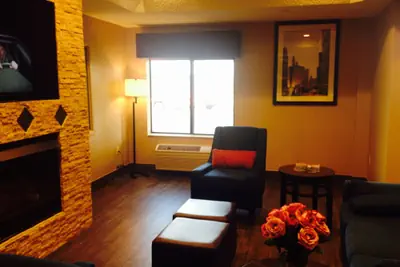 Photo 5 - Comfort Inn Crystal Lake - Algonquin