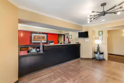 Photo 3 - Extended Stay America Select Suites - Chesapeake - Churchland Blvd.