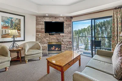 Photo 4 - Holiday Inn Club Vacations Tahoe Ridge Resort by IHG