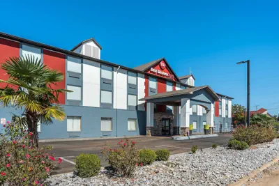 Photo 2 - Best Western Plus Jackson Downtown Coliseum