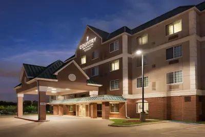 Photo 2 - Country Inn & Suites by Radisson, DFW Airport South, TX