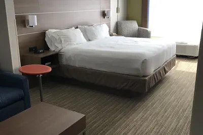 Photo 5 - Holiday Inn Express & Suites Chattanooga (East Ridge) by IHG