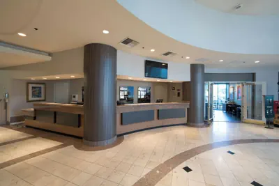 Photo 4 - Anaheim Marriott Suites