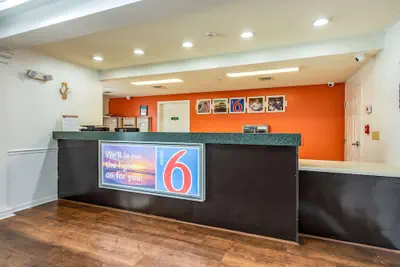 Photo 5 - Motel 6 Shreveport, LA