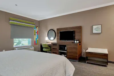 Photo 5 - Hampton Inn & Suites Lufkin, TX