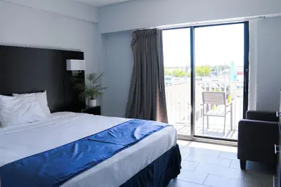Photo 5 - Sun and Sand Resort Oceanfront Suites