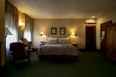 Photo 2 - Hotel Ruby Marie