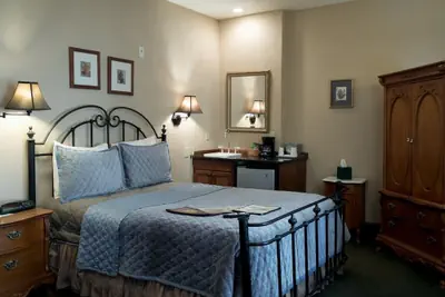 Photo 3 - Hotel Ruby Marie