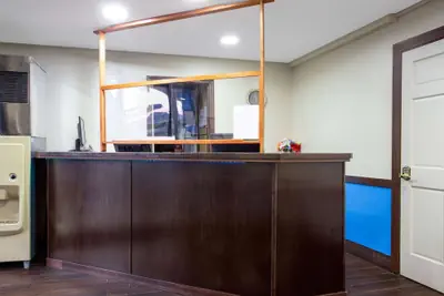 Photo 5 - Travelodge by Wyndham Richmond IN