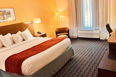 Photo 4 - Comfort Inn & Suites Berea
