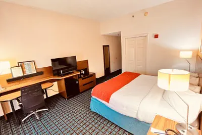 Photo 3 - Comfort Inn & Suites Berea