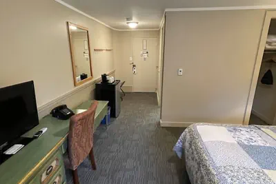Photo 5 - Northern Lights Lodge